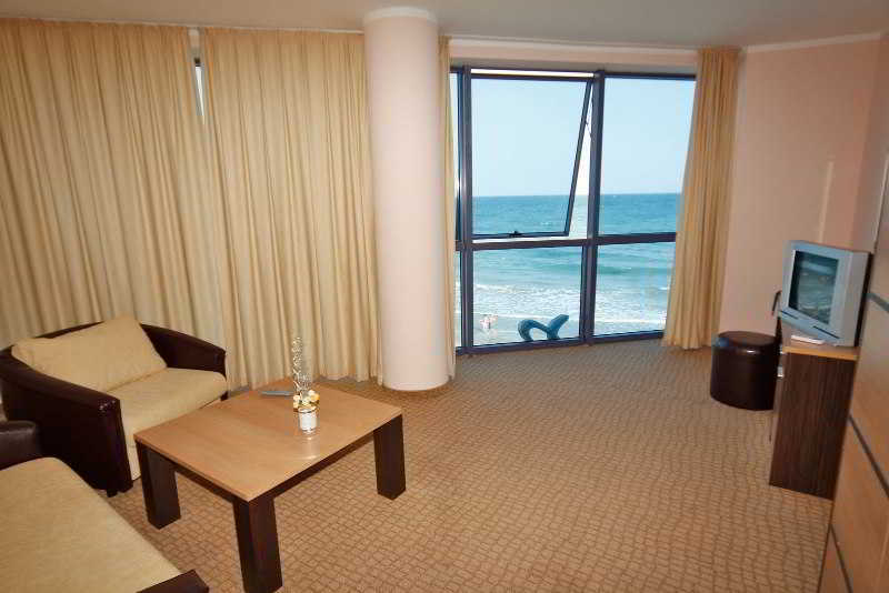 Hotel Bijou Ravda Luaran gambar