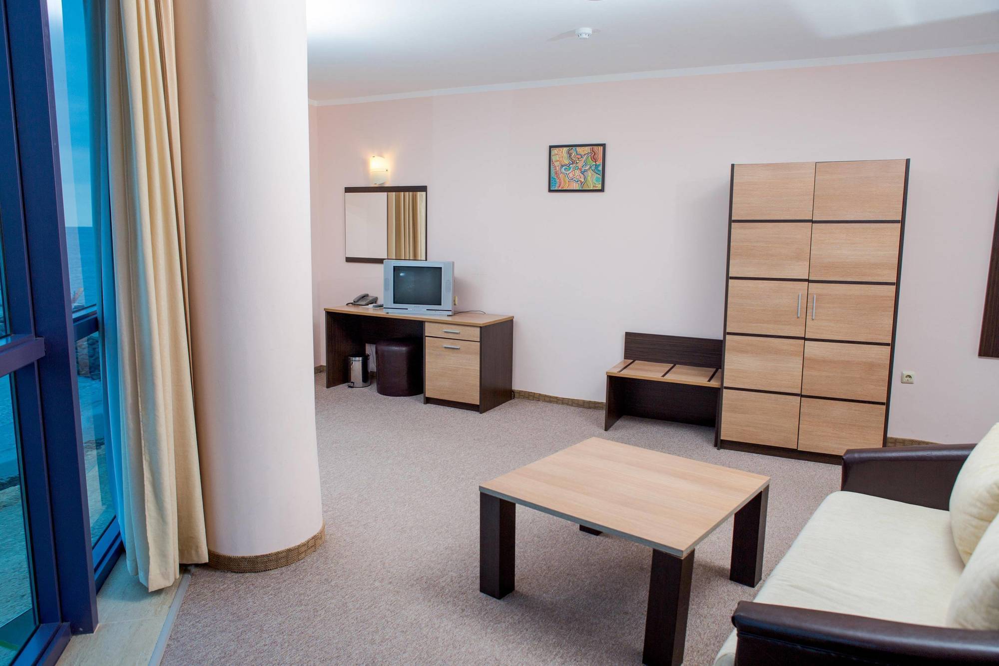 Hotel Bijou Ravda Luaran gambar